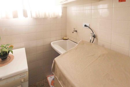 Apartamento à venda com 60m², 2 quartos e 1 vaga Apartamento à venda com 60m², 2 quartos e 1 vagaÁrea de Serviço