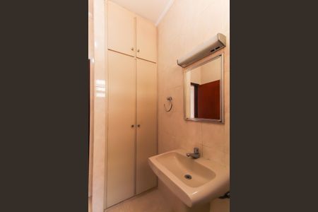 Apartamento à venda com 76m², 2 quartos e sem vaga Apartamento à venda com 76m², 2 quartos e sem vagaBanheiro