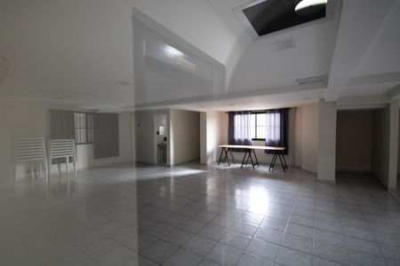 Apartamento para alugar com 90m², 2 quartos e 1 vaga Apartamento para alugar com 90m², 2 quartos e 1 vagaÁrea comum - Salão de festas