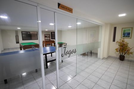 Apartamento para alugar com 90m², 2 quartos e 1 vaga Apartamento para alugar com 90m², 2 quartos e 1 vagaÁrea comum - Sala de Jogos