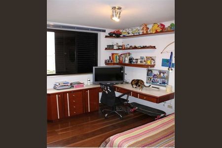 Apartamento à venda com 220m², 4 quartos e 4 vagas