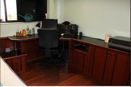 Apartamento à venda com 220m², 4 quartos e 4 vagas