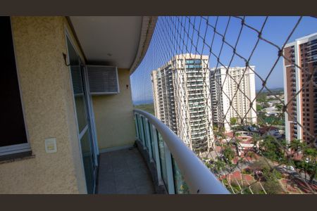 Apartamento para alugar com 100m², 2 quartos e 1 vaga Apartamento para alugar com 100m², 2 quartos e 1 vagaSacada da Suíte 2