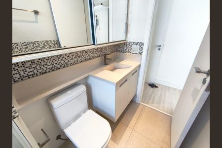 Apartamento à venda com 268m², 4 quartos e 4 vagas Apartamento à venda com 268m², 4 quartos e 4 vagasBanheiro da Suíte 4