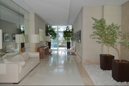 Apartamento à venda com 268m², 4 quartos e 4 vagasHall