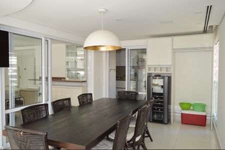 Apartamento à venda com 268m², 4 quartos e 4 vagasÁrea Gourmet