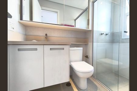 Apartamento à venda com 268m², 4 quartos e 4 vagas Apartamento à venda com 268m², 4 quartos e 4 vagasBanheiro da Suíte 3