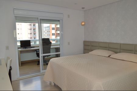 Apartamento à venda com 268m², 4 quartos e 4 vagasSuíte 2