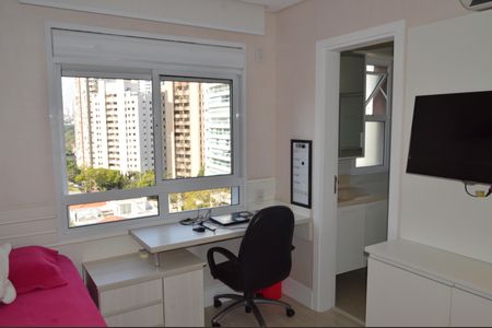 Apartamento à venda com 268m², 4 quartos e 4 vagasSuíte 1