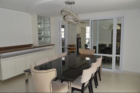 Apartamento à venda com 268m², 4 quartos e 4 vagasSala