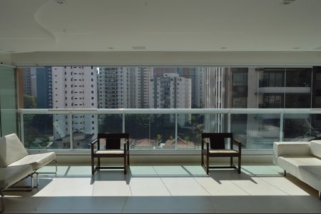 Apartamento à venda com 268m², 4 quartos e 4 vagasVaranda da Sala