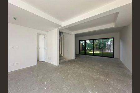 Casa à venda com 250m², 3 quartos e 3 vagas Casa à venda com 250m², 3 quartos e 3 vagasFoto 05