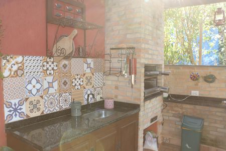 Casa de condomínio para alugar com 323m², 4 quartos e 5 vagasÁrea Externa