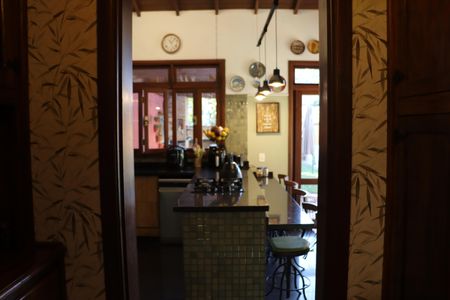 Casa de condomínio para alugar com 323m², 4 quartos e 5 vagasCozinha