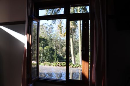 Casa de condomínio para alugar com 323m², 4 quartos e 5 vagasBanheiro da Suíte 2