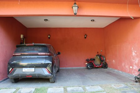 Casa de condomínio para alugar com 323m², 4 quartos e 5 vagasGaragem