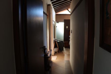 Casa de condomínio para alugar com 323m², 4 quartos e 5 vagasSuíte 2