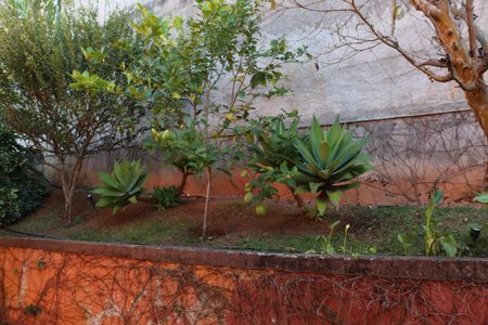 Casa de condomínio para alugar com 323m², 4 quartos e 5 vagasÁrea Externa