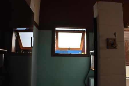 Casa de condomínio para alugar com 323m², 4 quartos e 5 vagasBanheiro da Suíte 2