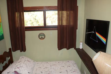 Casa de condomínio para alugar com 323m², 4 quartos e 5 vagasQuarto 