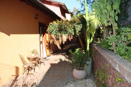 Casa de condomínio para alugar com 323m², 4 quartos e 5 vagasÁrea Externa