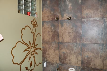 Casa de condomínio para alugar com 323m², 4 quartos e 5 vagasLavabo