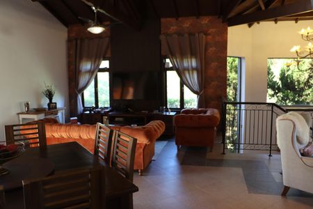 Casa de condomínio para alugar com 323m², 4 quartos e 5 vagasSala de Jantar