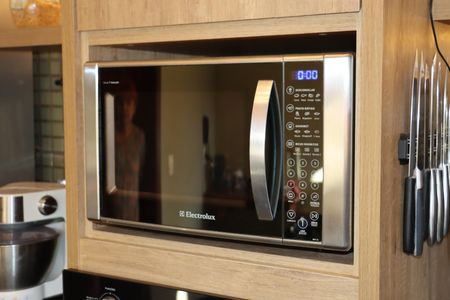 Casa de condomínio para alugar com 323m², 4 quartos e 5 vagasCozinha