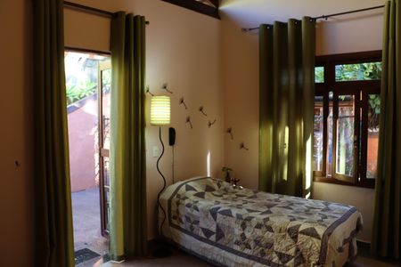 Casa de condomínio para alugar com 323m², 4 quartos e 5 vagasSuíte 3