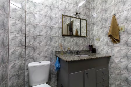 Casa à venda com 126m², 3 quartos e 1 vagaBanheiro 2