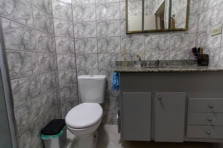 Casa à venda com 126m², 3 quartos e 1 vagaBanheiro 2