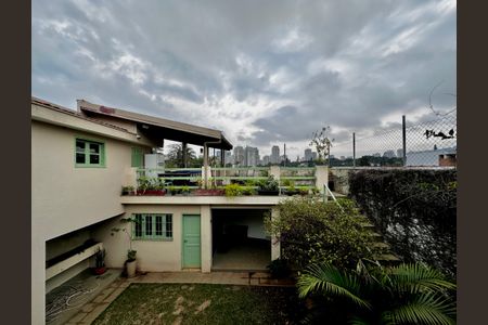 Casa à venda com 250m², 3 quartos e 3 vagas Casa à venda com 250m², 3 quartos e 3 vagasVista Suite