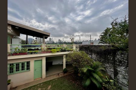 Casa à venda com 250m², 3 quartos e 3 vagas Casa à venda com 250m², 3 quartos e 3 vagasVista Quarto