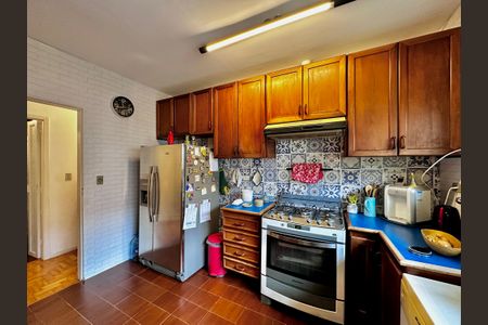 Casa à venda com 250m², 3 quartos e 3 vagas Casa à venda com 250m², 3 quartos e 3 vagasCozinha