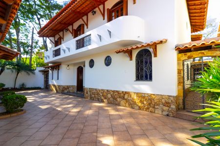 Casa à venda com 250m², 4 quartos e 5 vagasGaragem