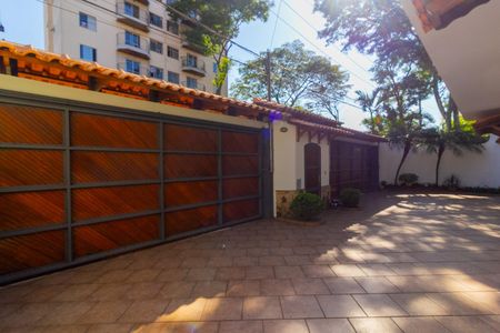 Casa à venda com 250m², 4 quartos e 5 vagasGaragem