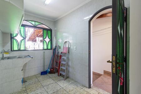 Casa à venda com 250m², 4 quartos e 5 vagasÁrea de Serviço