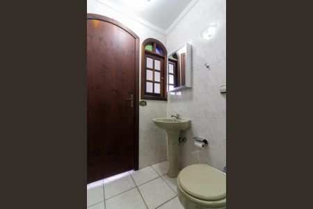 Casa à venda com 250m², 4 quartos e 5 vagasBanheiro de Serviço 2