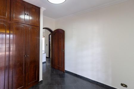 Casa à venda com 250m², 4 quartos e 5 vagasQuarto 