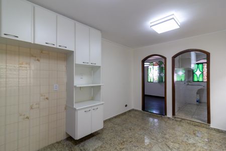 Casa à venda com 250m², 4 quartos e 5 vagasCozinha