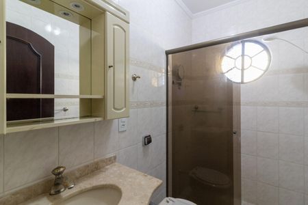 Casa à venda com 250m², 4 quartos e 5 vagasBanheiro Social