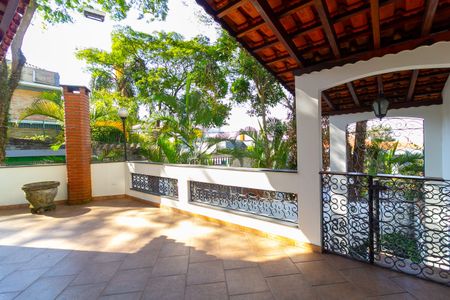 Casa à venda com 250m², 4 quartos e 5 vagasQuintal