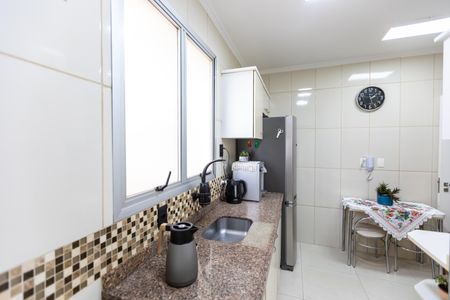 Apartamento à venda com 110m², 3 quartos e 2 vagas Apartamento à venda com 110m², 3 quartos e 2 vagasCozinha