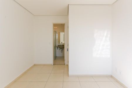 Apartamento à venda com 194m², 4 quartos e 3 vagas Apartamento à venda com 194m², 4 quartos e 3 vagasSuíte 2