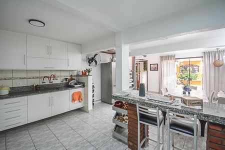 Casa à venda com 430m², 3 quartos e 4 vagasChurrasqueira