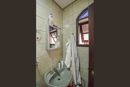 Casa à venda com 430m², 3 quartos e 4 vagasBanheiro de serviço