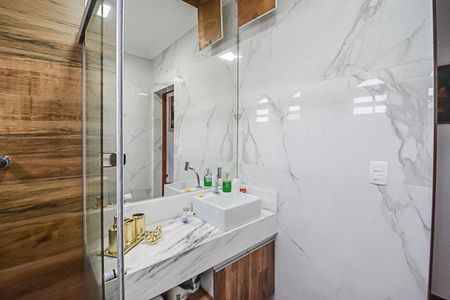 Casa à venda com 430m², 3 quartos e 4 vagasBanheiro Social