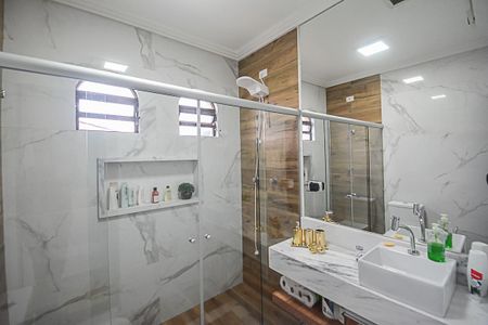 Casa à venda com 430m², 3 quartos e 4 vagasBanheiro Social