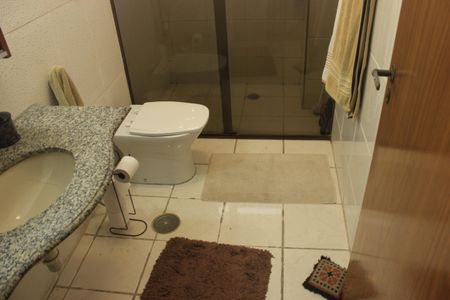 Apartamento à venda com 118m², 3 quartos e 2 vagasBanheiro social