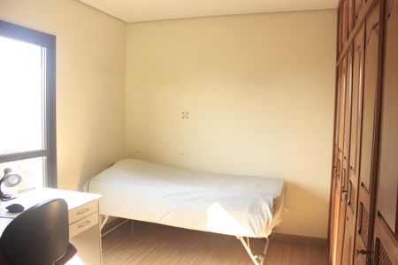 Apartamento à venda com 118m², 3 quartos e 2 vagasQuarto 2